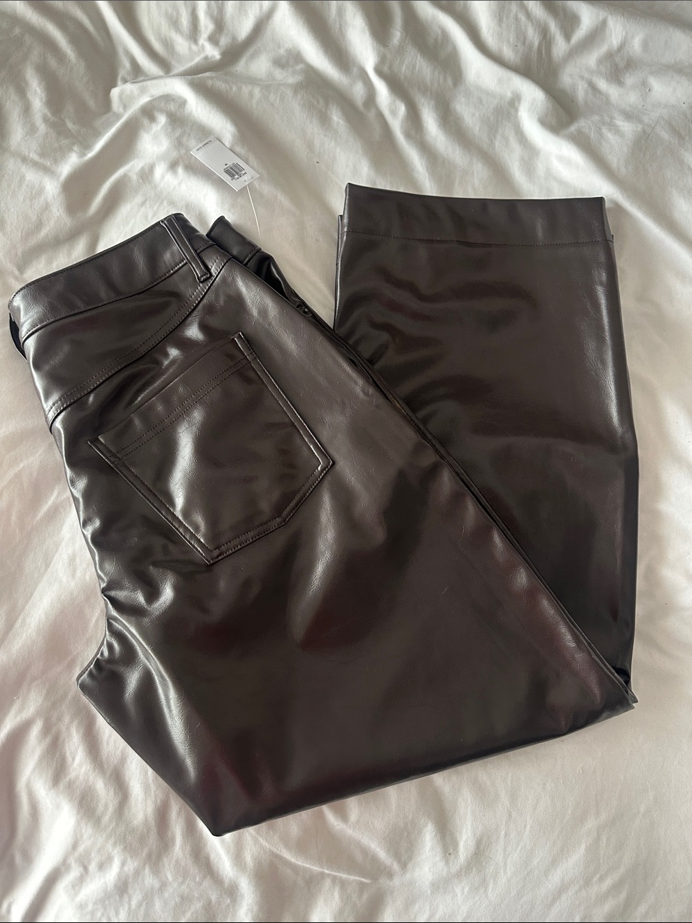 Old Navy Faux Leather Barrel-Leg Pants in Dark Brown